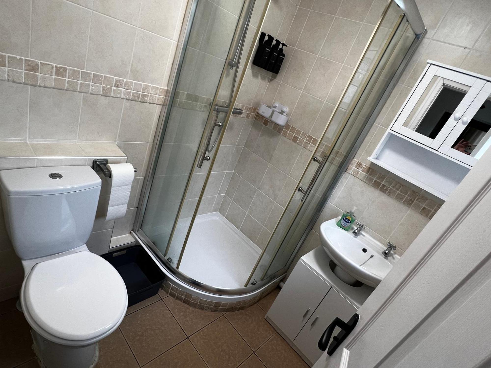 Robin'S Hollow: 2Bd Home Near Wrexham Afc Kültér fotó