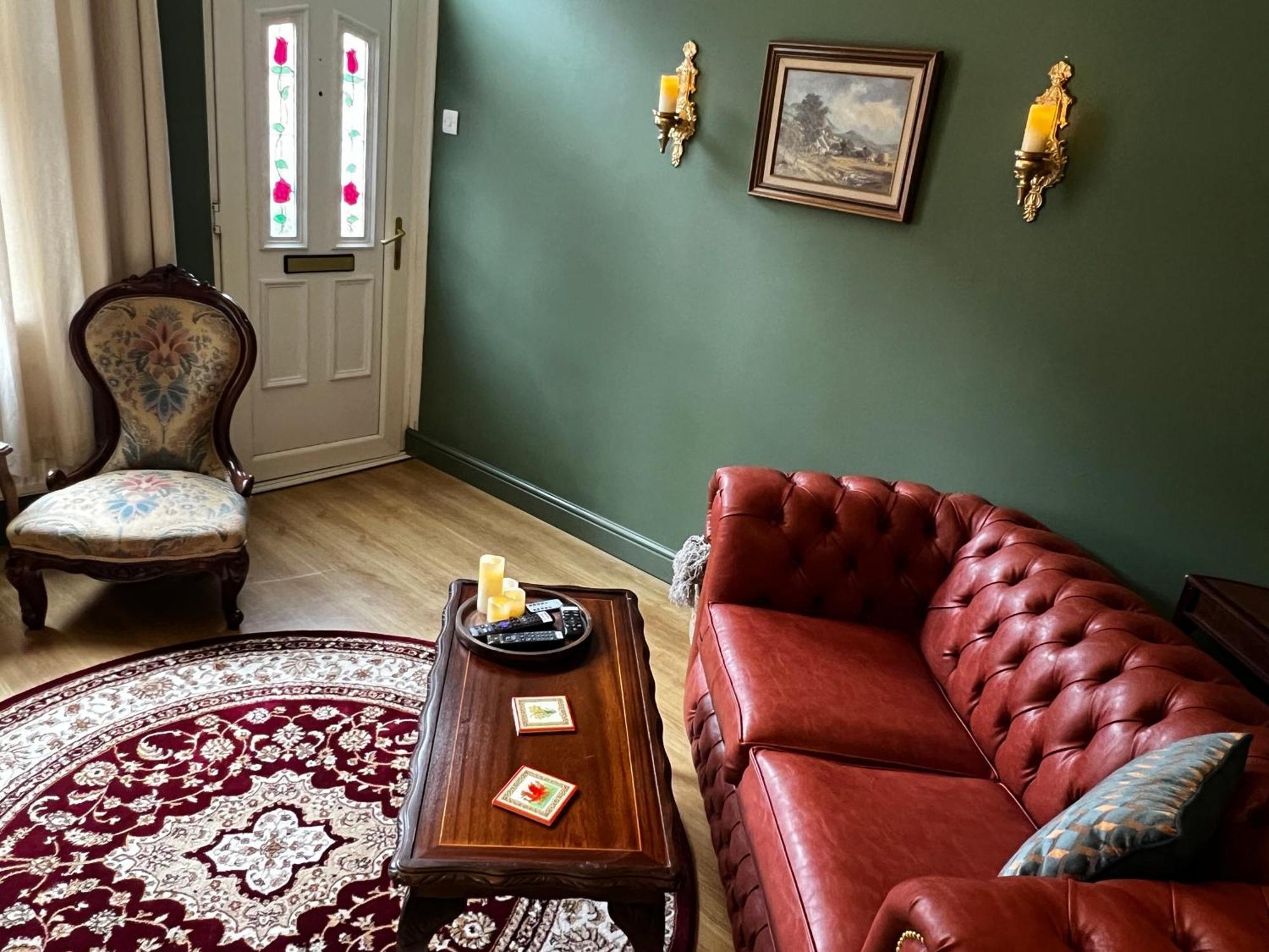 Robin'S Hollow: 2Bd Home Near Wrexham Afc Kültér fotó