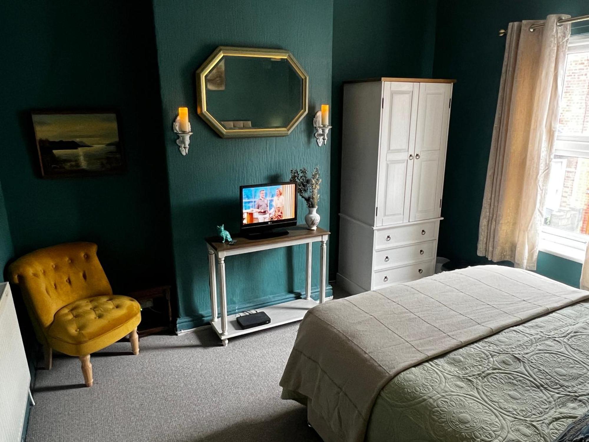 Robin'S Hollow: 2Bd Home Near Wrexham Afc Kültér fotó